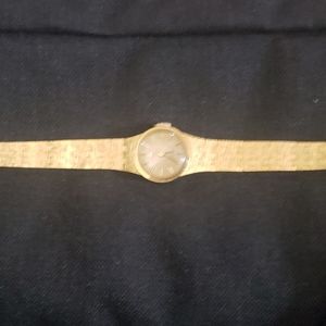 Vintage Womens Omegs Watch.....Priced 1/2 to sell!